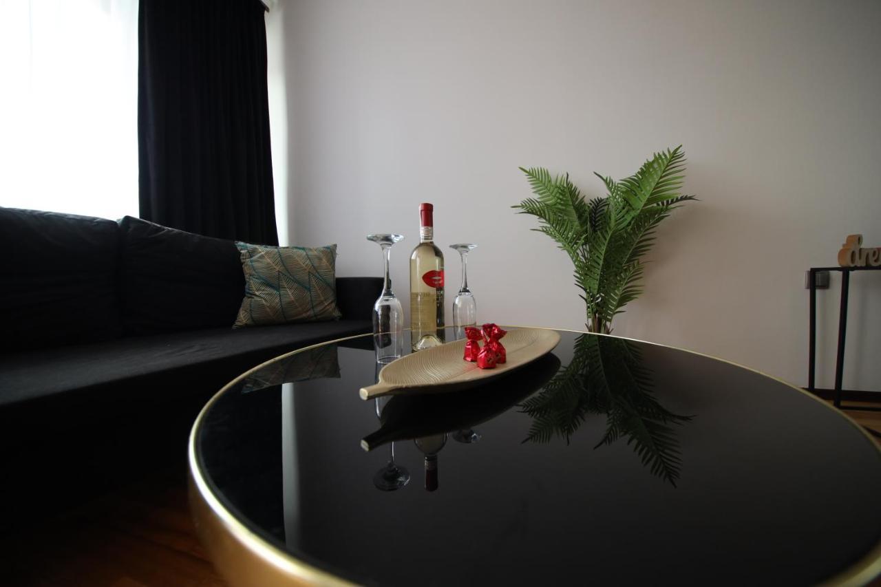 Bronco Apartments Варшава Екстер'єр фото